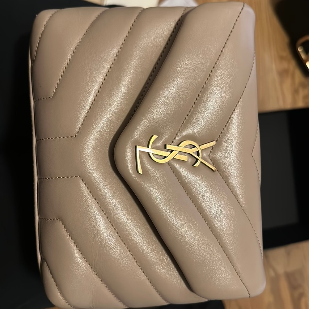 Ysl Saint Laurent mini bag comes with dust bag and box and strap